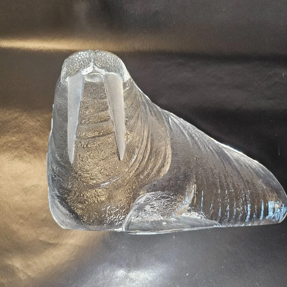 Mats Jonasson Vintage Crystal Glass Sculpture WALRUS Figure Paperweight Sweden
